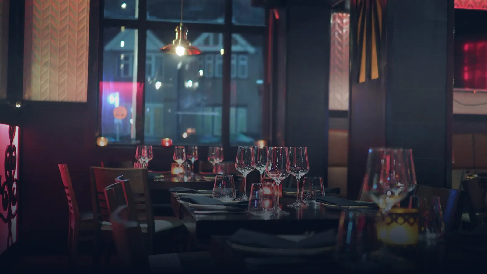 Guests dining in a restaurant with a well-tuned sound system